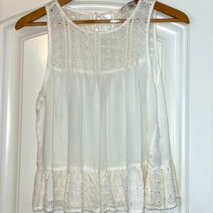 Abercrombie & Fitch white top